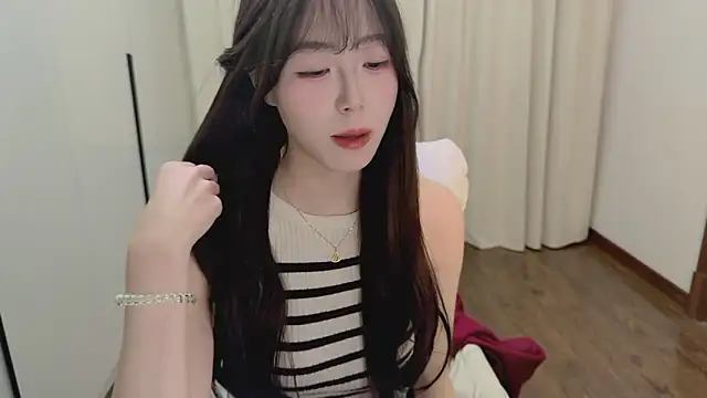 Onecutelittle webcam