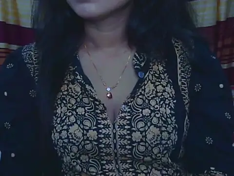 Noor_Zarin webcam