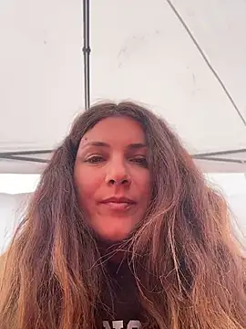 daisyvibesss - DaisyVibesss's free webcam - UK Sex Cams