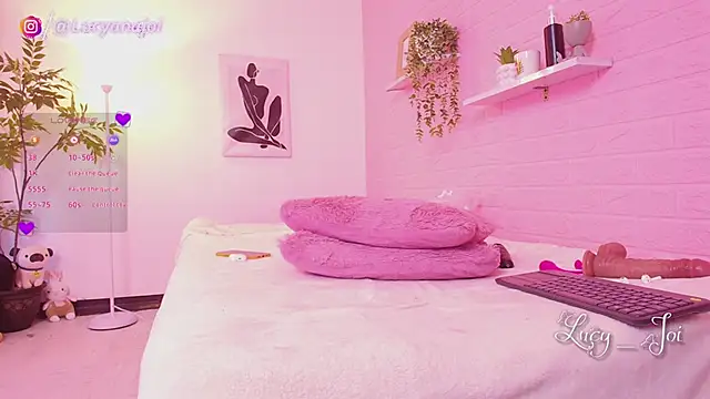 Lucyanajoi webcam