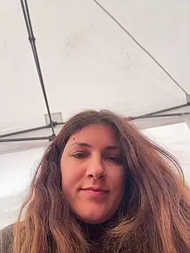 daisyvibesss - DaisyVibesss's free webcam - UK Sex Cams