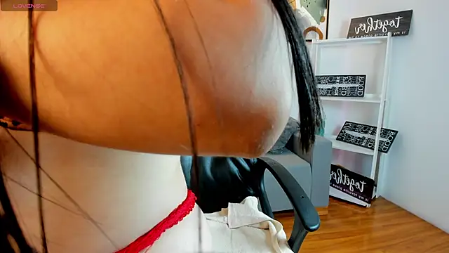 Alicee_Broownn webcam