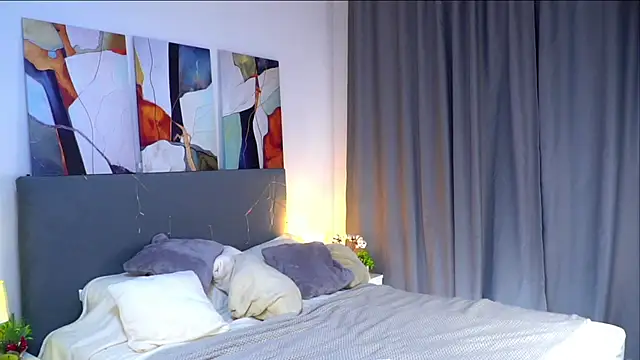 NelleMihalko - Live Cam