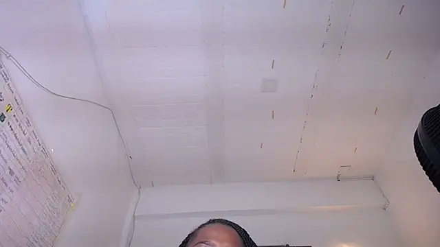 yselahot - Yselahot's free webcam - UK Sex Cams