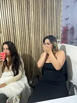 Antonella_Julieta webcam