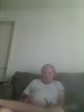 yourMasterisBored webcam