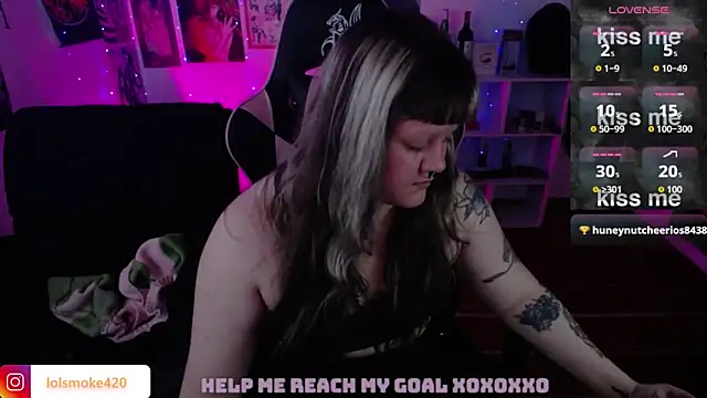 Bdsm_and_fries webcam