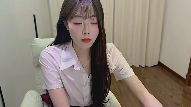 Onecutelittle webcam