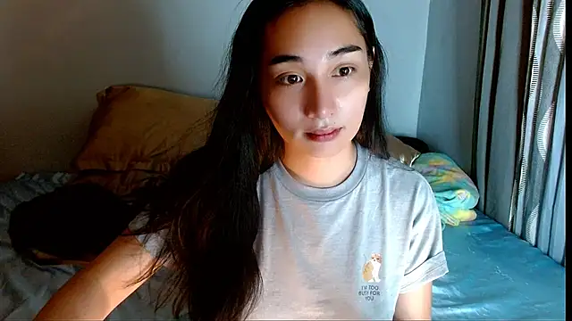 SweetLilly_18 webcam