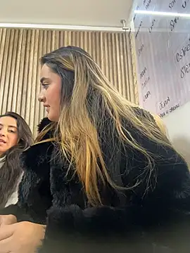 Antonella_Julieta webcam