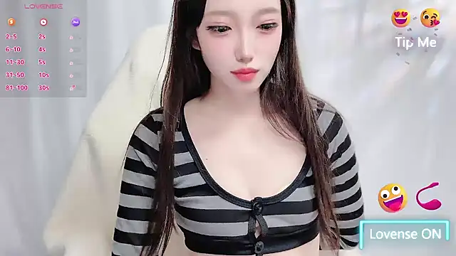 美女luckyuyu66在线直播