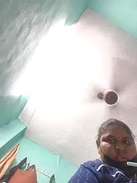 villageanuty (F milf) - Ticket Show