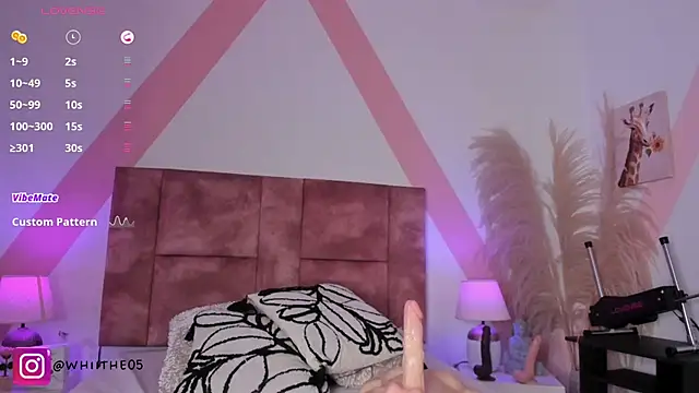 isabella_whiithe webcam