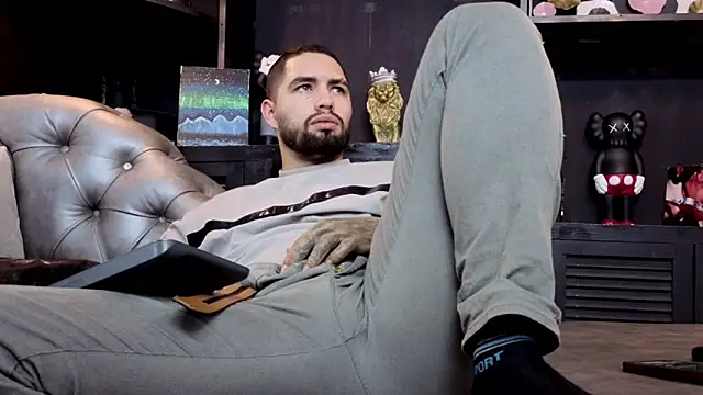 matteosantos live sex cam