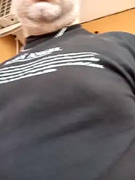 NAvoglia live sex cam