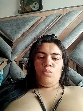 naughty-sharlot webcam