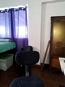 Alison_fitness webcam