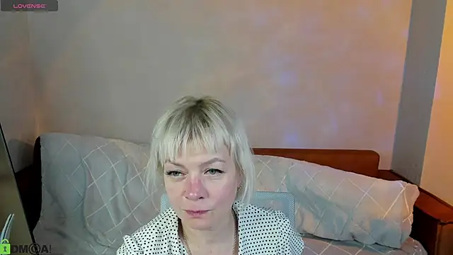 Ann_Annise webcam