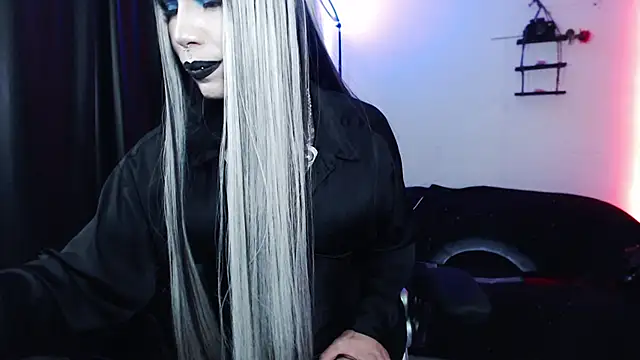 april_simons2 webcam