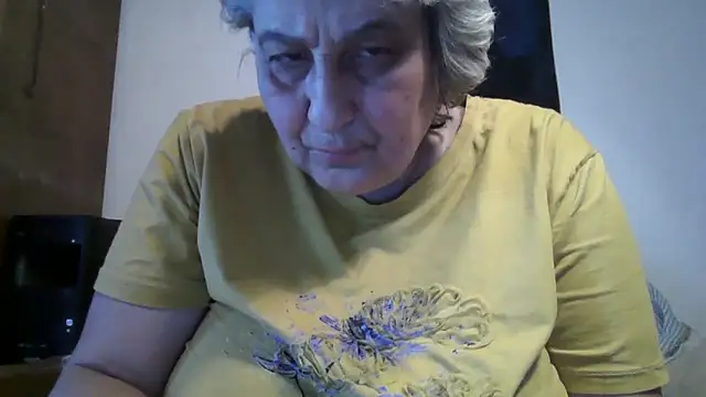 ExquisiteMature webcam