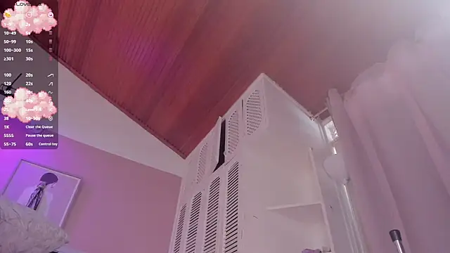 elodie_walker webcam