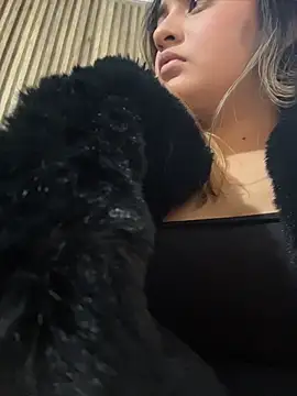 Antonella_Julieta webcam