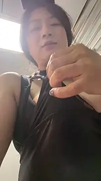 美女mo-mo-69在线直播