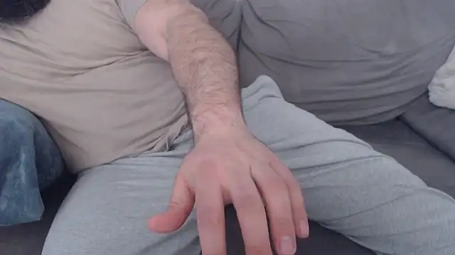 hugemachohandsome webcam