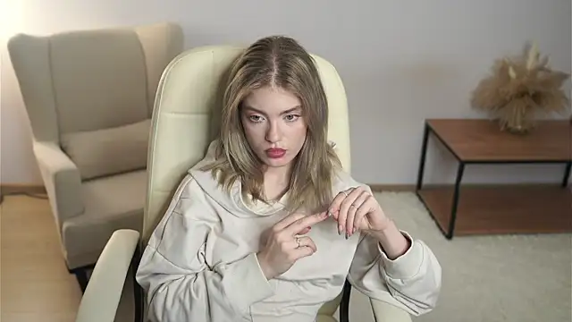 PetraFairbrother webcam