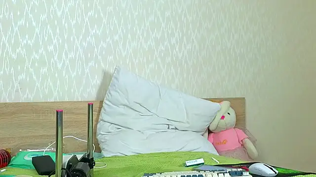 Cowell_Adelina webcam