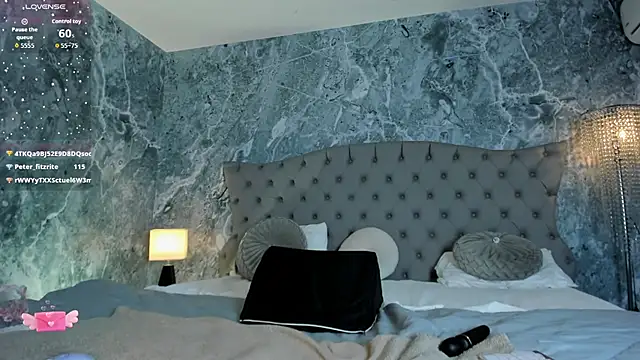 Aprillbrunette webcam