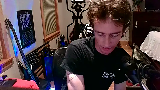 LEVIATHANX666 webcam