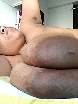 HappygalTheQueen webcam