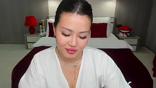 Brunette_Charm webcam