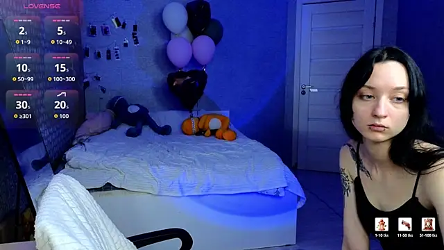 LuxuryLoverss webcam