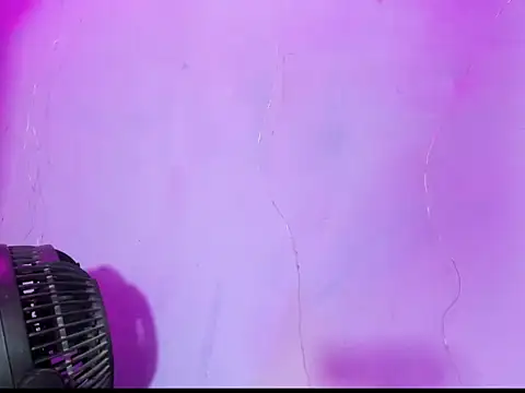 Alice_Jovovich69 webcam