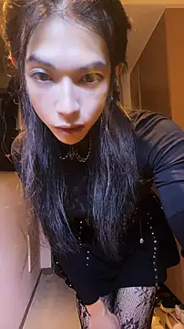 CrytinaSissyCrossdress webcam