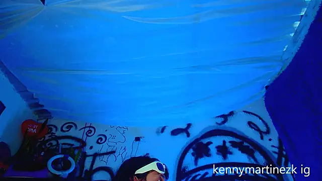 Kenny_starrK webcam