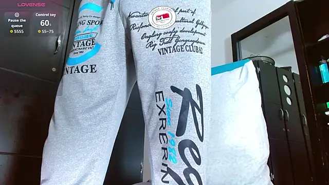 SELFSUCK_KING_420 webcam