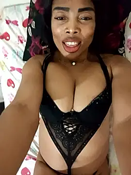 SEXYMOANSXX webcam