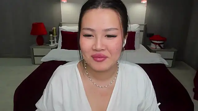 Brunette_Charm webcam