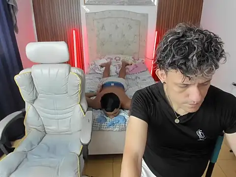 juan_and_luke webcam