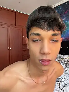 RoughDiamond_ webcam