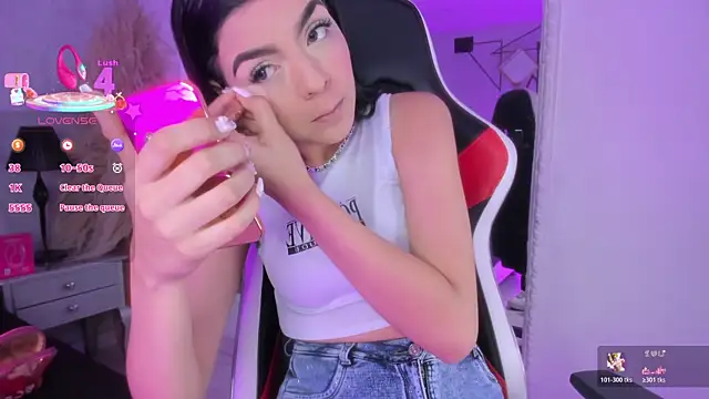 KarelyMitchel webcam