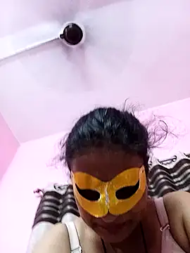 gullapi - Gullapi's free webcam - UK Sex Cams