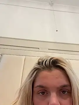 Irish_BarbieMilfx webcam