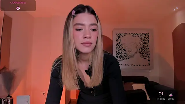 ViolettHansson webcam