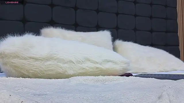 messy-saray - Messy-saray's free webcam - UK Sex Cams