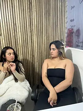 Antonella_Julieta webcam