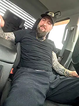 Beardedtattood webcam